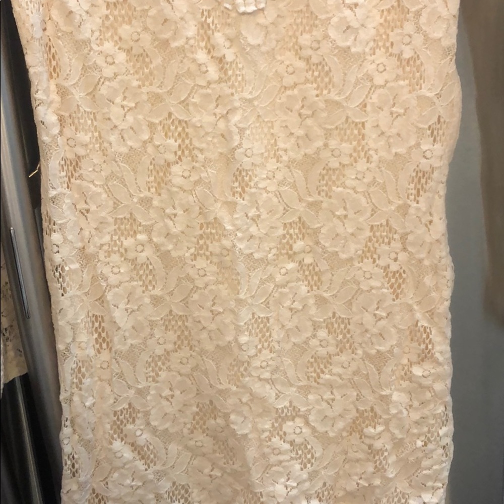 Lace Mini - Picture 5 of 8